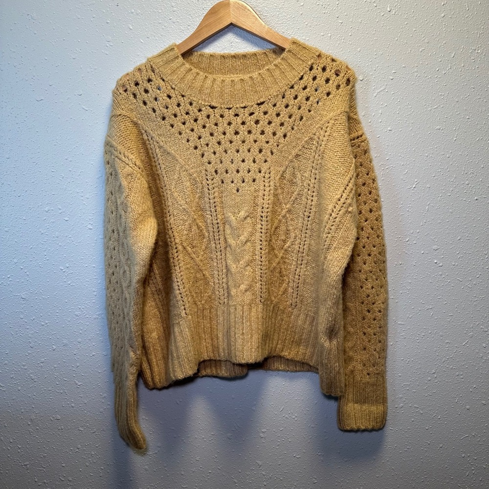 &merci Womens L Sweater Cable Knit Chunky Soft Light Brown Cozy Crewneck Fall